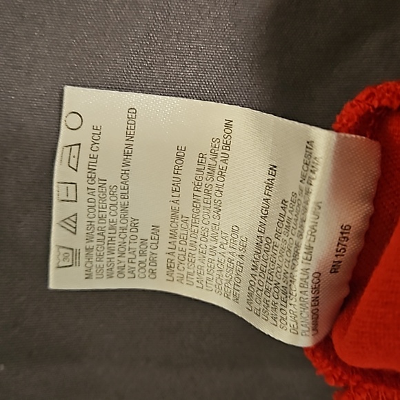 $5 add to bundle SAAC MIZRAHI red pull on skinny leg pants size XS - Picture 6 of 7